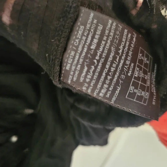 GUESS Sheer Black Button-Up Top Womens Size S - Picture 6 of 8